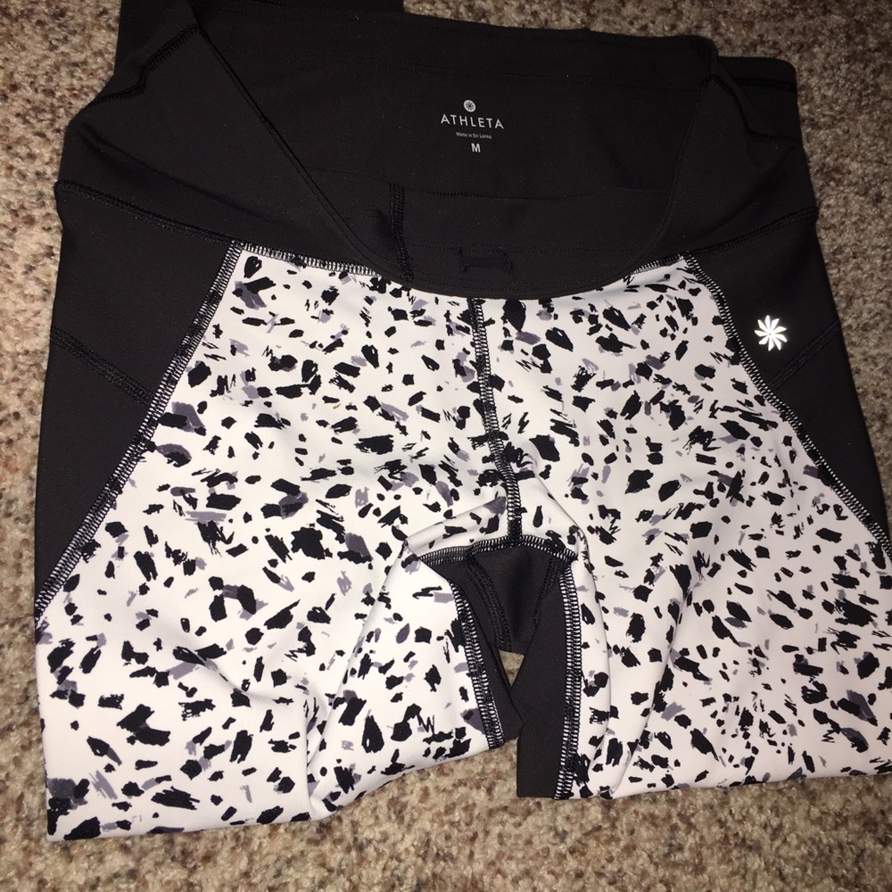 Athleta leggings size m super cute and comfy!!